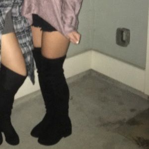 Knee high tied boots!